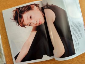 林忆莲吴彦祖何超仪容祖儿广告…2002年明星时尚芭莎时装化妆娱乐综合杂志.16开完整.几乎全新品。