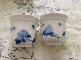 CCTV文创瓷茶杯 牡丹花纹饰对杯