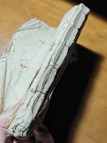 孤本中医稿本手抄本，尚古馆集验方，大厚本，内都是各种医方，天头还有大量批注，有头有尾，主要问题就是卷边，好在纸张韧性还很好，理理问题不大。古书古籍线装书