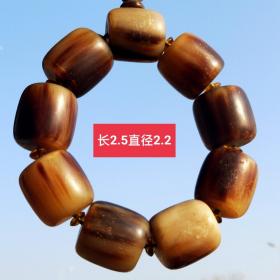 天然家养牦牛角手串，选材上乘，制作精美，品相如图。