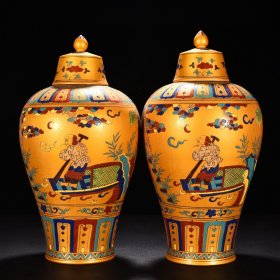明成化金地五彩萧何月下追韩信人物纹梅瓶（萬贵妃铭文） 高42.5厘米 宽22厘米