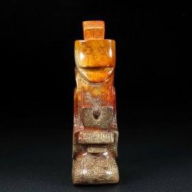 精品和田玉 ，人，玉质细腻，包浆厚重，沁色入骨，雕工精细，品相完美，细节如图，长3.8宽7高13厘米，总重464克，
