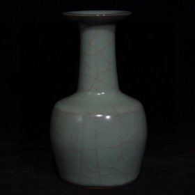 旧藏官瓷棒槌瓶