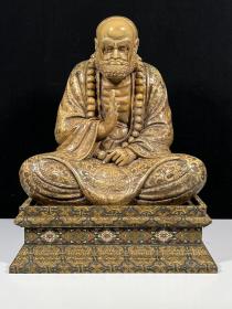 寿山石达摩
尺寸：39X29公分
重：27斤