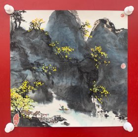舒世俊：中国第一位新闻电影女摄影师 。舒世俊女士 生于1930年生，1949年从华北大学选调到北京参加电影学习团，之后长期担任当和国家领导人的专职摄影师，拍摄了大量的新闻片，记录片以及历史资料，1980年调入中央电视台时政组任编辑工作至退休