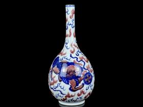 清康熙青花釉里红狮子纹长颈瓶 古玩古董古瓷器老货收藏