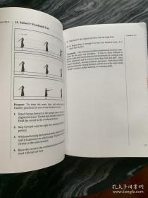 《居合道距离感练习手册》全新英文原版。全书103页，几百幅居合剑道格斗图。此书不退，不换，不议价，所见就是所得