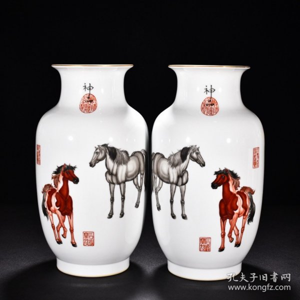 清乾隆郎世宁绘珐琅彩骏马纹灯笼瓶 高34厘米 宽18厘米