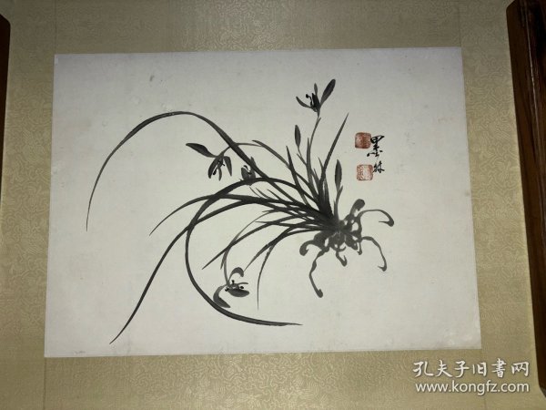 清代画兰圣手“姚兰花”姚墨林兰花镜片42*28.5
姚墨林（1865～ ），号兰舫，江苏阳羡（宜兴）人，晚年定居无锡，工书擅画善诗文，尤精墨兰，浓淡枯湿，一笔为之，其“空心兰”更是独树一帜，纵观近代画兰高手，无出其右者，在清末民初书画界得“姚兰花”之誉。