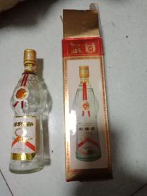 90年代的【剑南春】酒瓶及盒