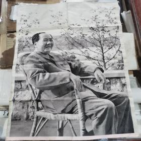 毛主席坐藤椅丝织（55Ⅹ44cm）