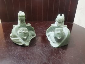 生肖造型玉石镇纸一对（品相完好）