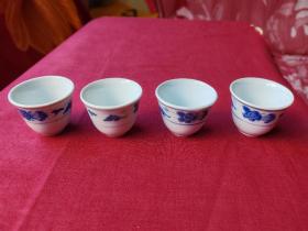 4个合售：湖南石湾窑，瓷杯小酒杯，缠枝花卉纹，八十年代左右老酒杯，口径5.7cm，高4.3cm