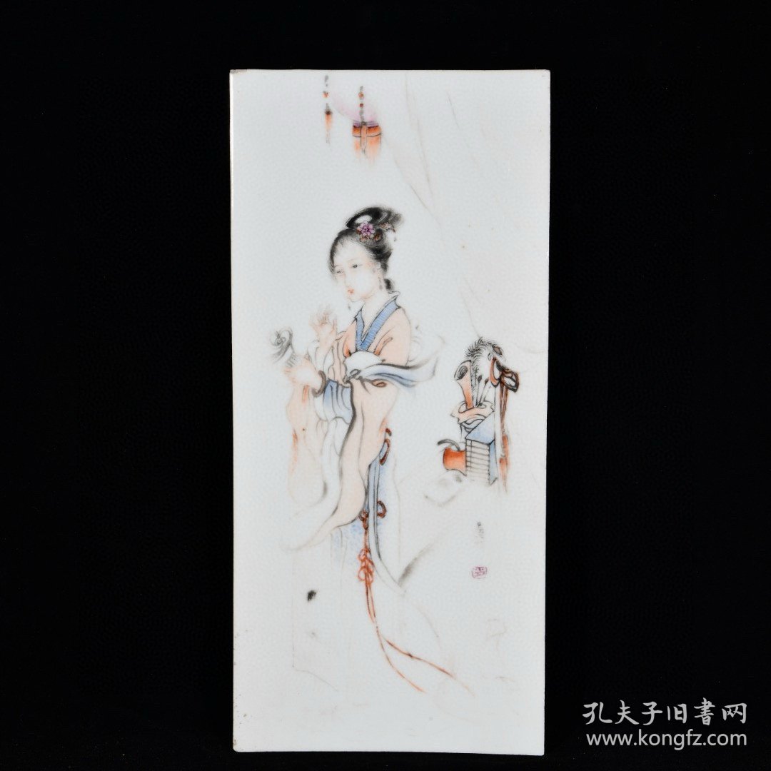 民国骆虎牛羊绘粉彩仕女图瓷板画 高39.6宽18.2厘米2