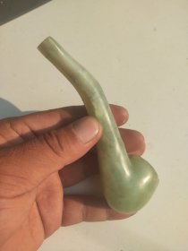 一线收获老岫玉烟斗，完整有绺