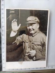 50-60年代毛主席叼烟挥手泛银(银盐?)老照片
