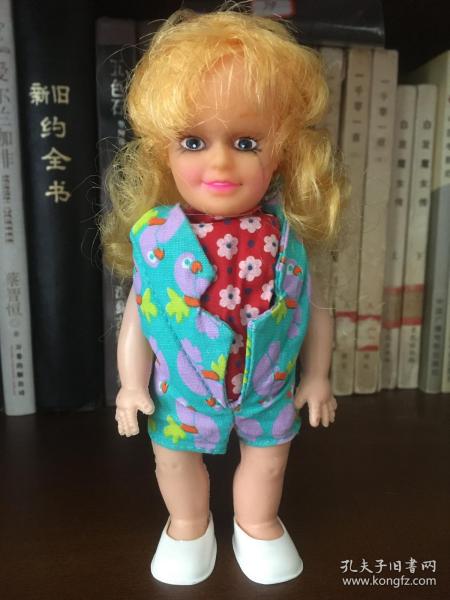 编号84号库存怀旧穿衣胶皮娃娃 库存品