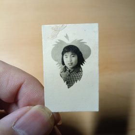 老照片–漂亮女孩半身照（119）