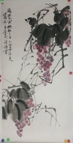 汤崧永，济南著名花鸟画家，1953生，笔名苦筝，江苏常州人，原山东教育学院教授，作品曾参加省市及全国书画展，1986年于山东美术馆举办“十人书画联展”。山东美术家协会会员，济南美术家协会常务理事，齐鲁书画研究院画家，孔子故里书画院画家。