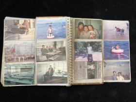 相册老照片 内含照片都“7l l张 打包出不单售 品相如图 现状出售 尺寸参见一元硬币 年代感十足 喜欢的朋友不要错过