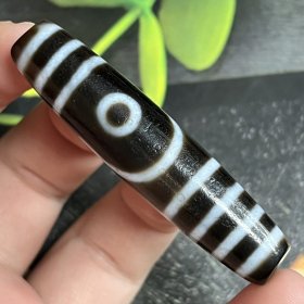 两眼天珠