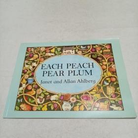 Each Peach Pear Plum board book (Viking Kestrel Picture Books)
