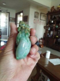 翡翠貔貅携子上朝手把件摆件