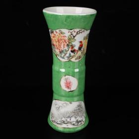 豆绿釉开窗花鸟雪景山水图纹花觚
高22.8cm宽9.2cm

亏本捡漏处理