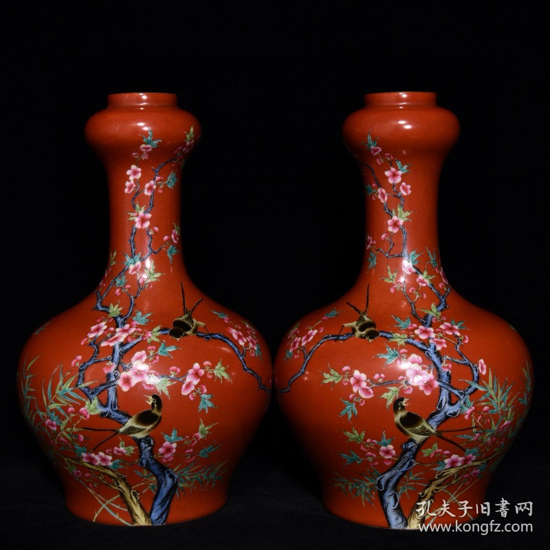 雍正矾红粉彩喜鹊闹梅纹蒜头瓶，高32cm直径20cm