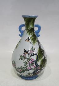 大清雍正年制，粉彩杏林春燕纹玉壶春瓶，高度17.7㎝，口径4.2㎝，底5.3㎝，