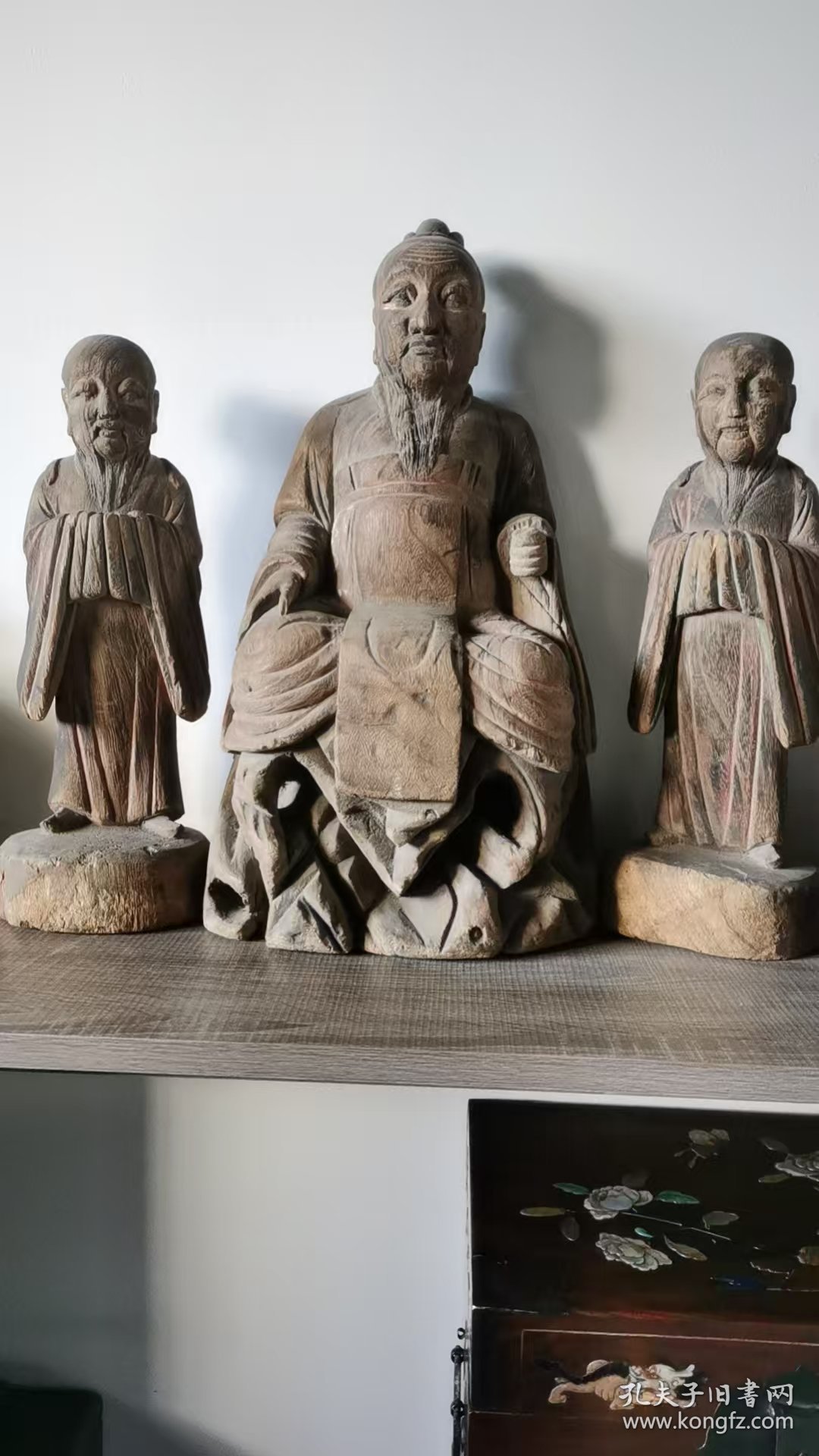 古玩旧藏木雕人物像三尊