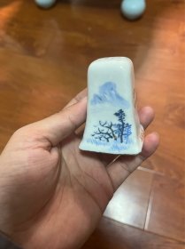 （已鉴真）稀见民国浅降彩山水题字调味瓶，全美品