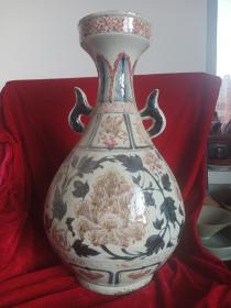 青花瓶子，尺寸看图，这个是目前我家里最大的瓷器，爷爷和爸爸留下来的，100多件，差不多就卖了