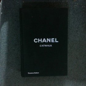 Chanel Catwalk香奈儿T台秀时尚服装摄影画册