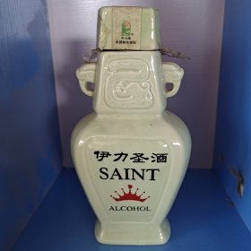 九十年代精美陶瓷伊力圣酒瓶一个
