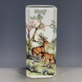 收到一个笔筒，约15cm,工艺品