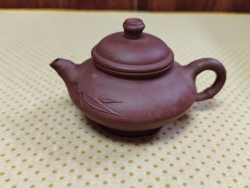 陈顺珍 紫砂壶 10.8*8*7CM品如图