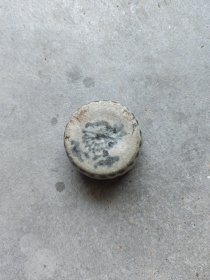 清代青花镇纸，摇动会响