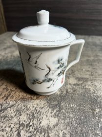 1985年，上海电筒厂60周年纪念茶杯一只