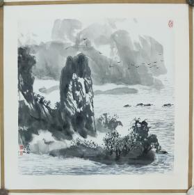 【许自彬】（1938-1998）汉中勉县，师从方济众，中国美协会员、陕西文联委员、西安长安画院副院长、汉中市文联副主席、汉中市政协常委、勉县政协副主席、勉县文化馆研究员。汉上著名画家，长安画派后起著名画家。五九年西安艺师毕业，长期坚持不懈潜心于中国山水画创作与研究，作品突出表现陕南田园风光，山水情趣！用笔劲挺洗练，构图诗意巧妙，泼墨浑然天成，画风清新淋漓，意境空灵自然！