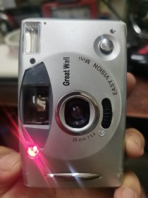 长城胶卷照相机 型号HM-185(二手做摆件出售)