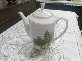 景德镇风景人物瓷壶