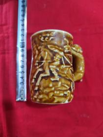 刀马人物茶杯:兽钮人物茶杯、七八十年代出口的酱釉茶杯、酱釉刀马人物水杯！