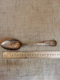 厚重老银勺