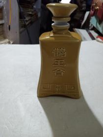 鹊王台酒瓶