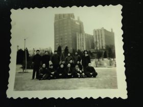 1958年 上海嘉定工作人员 下乡劳动锻炼前照片一组6张合销(徐正铨 李新华 黄宝玉 钱永麟 张连川 朱根生 孟汉光 朱鸿斌 李浩 林学舜)