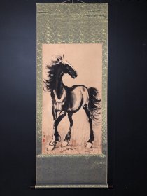 玉骏图，三尺中堂作品 裱好尺寸：174＊77厘米 画芯尺寸：105＊57厘米