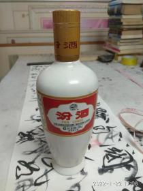 中国名酒汾酒瓷酒瓶1只，瓶盖完整，品相好