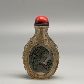 琉璃镶贝雕鼻烟壶 尺寸如图