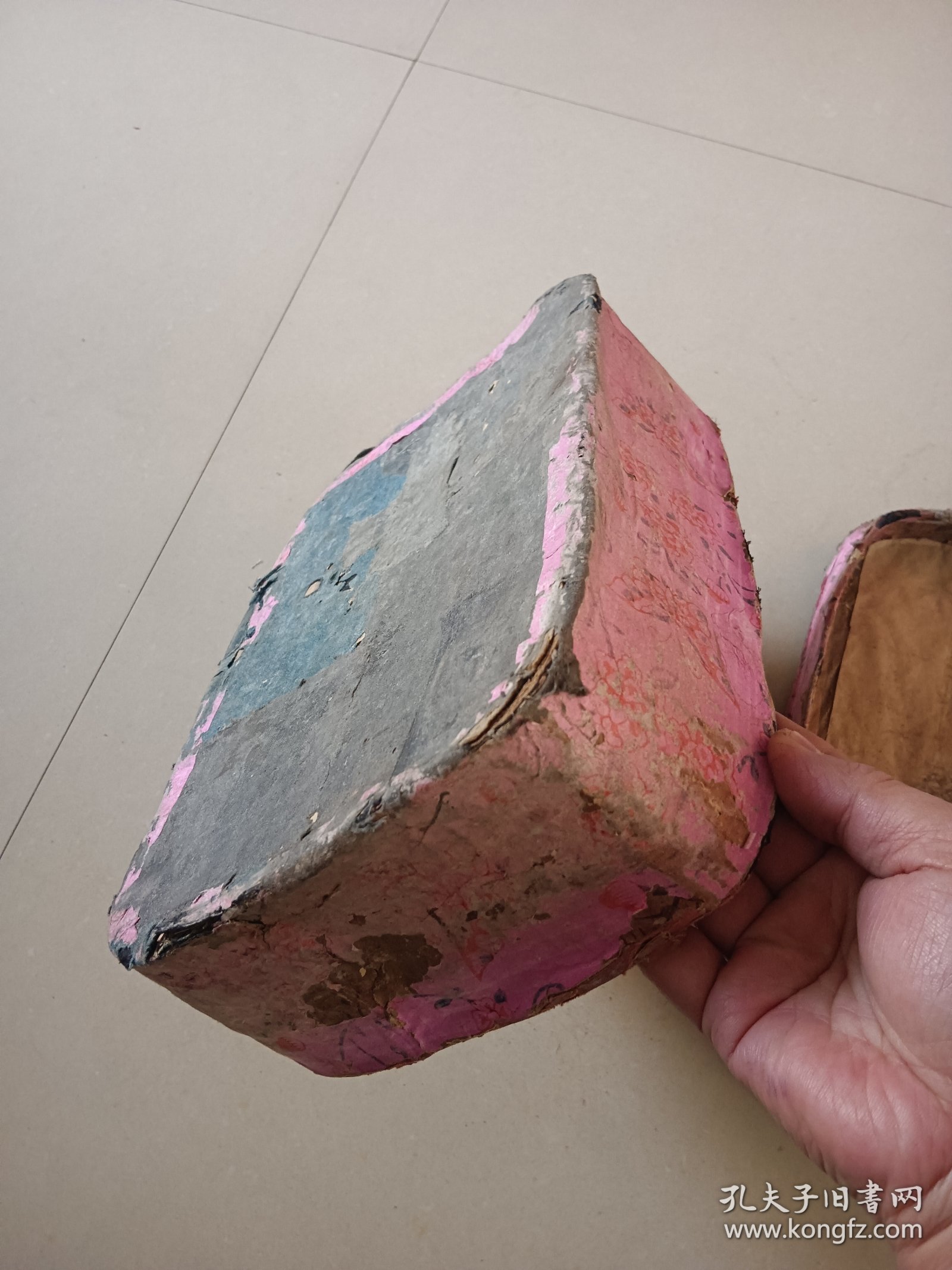 老手工纸糊针线盒子 有小破损品差30×20×10